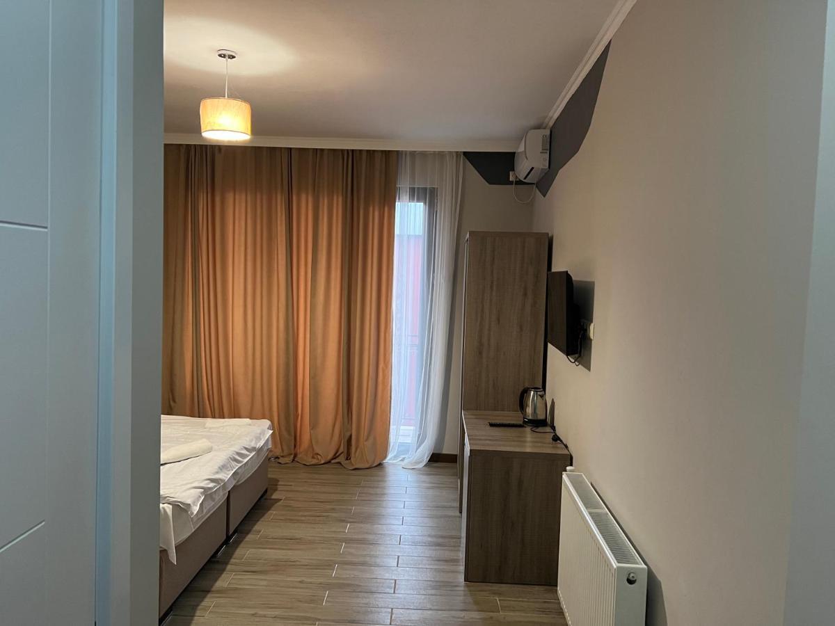 Guest House Nina Kobuleti Ngoại thất bức ảnh